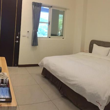 Taitung Crabs House Apartment Чънгун Екстериор снимка